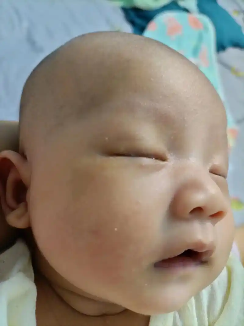 剃胎毛.胎发已剃,这一剃,剃掉了在妈妈肚子里为你孕育的每一根 - 抖音