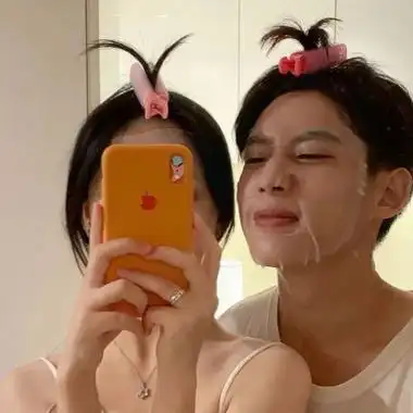 网红情侣头像一男一女高清图片唯美超甜情侣最火微信图片大全