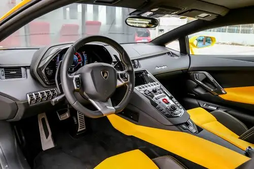 70 万官方颜色:车款详情所属品牌:兰博基尼级别:跑车上市时间:2017年5