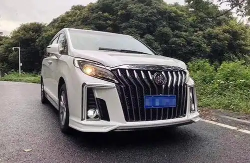 别克版"埃尔法"亮相,超大前脸霸气无比,要抢丰田饭碗!