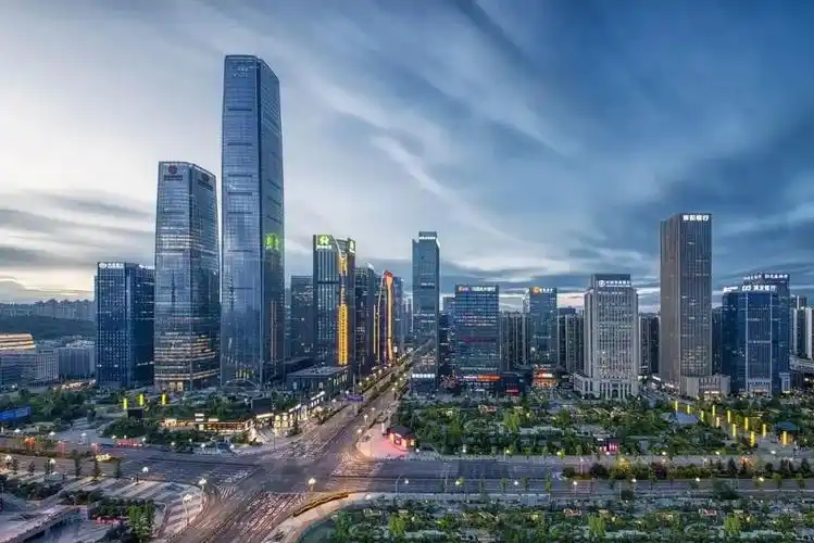 远大置业高定作品亮相远大观山府城市展厅华美绽放