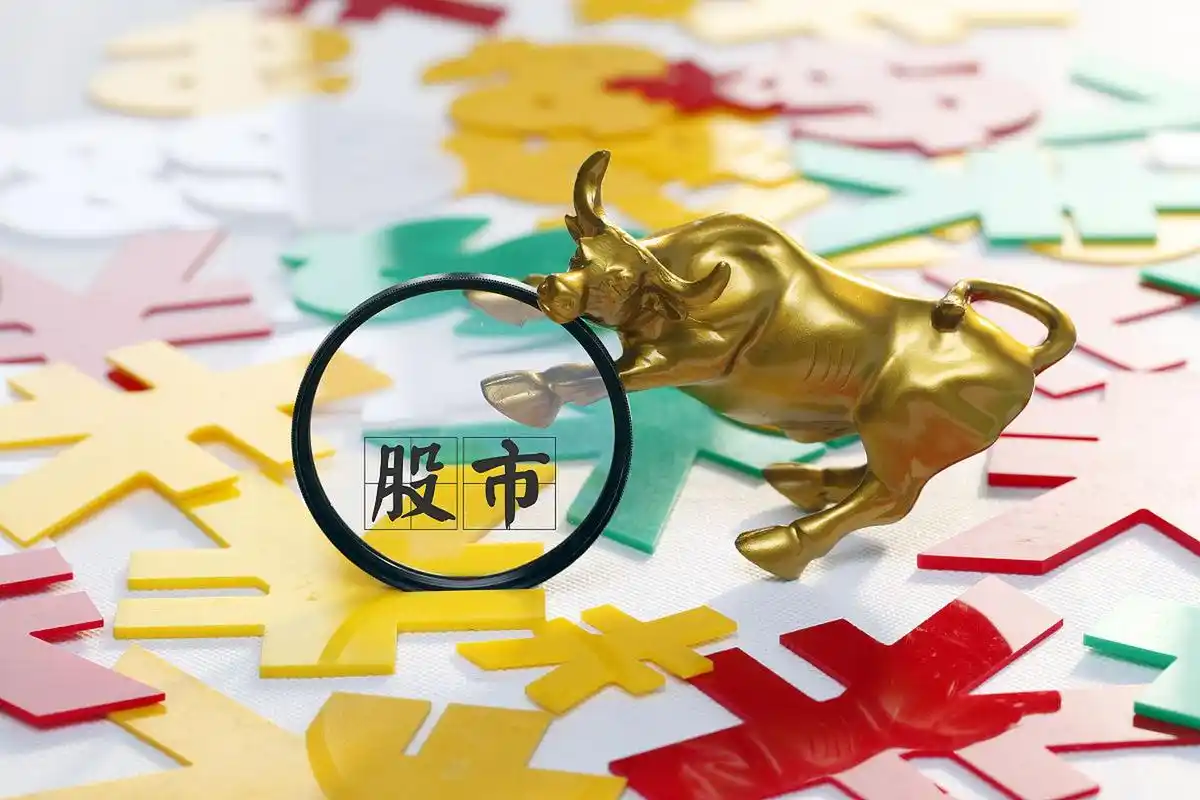 综合来看,这轮股市,债市资金涌入的背后大致有两大驱动因素.