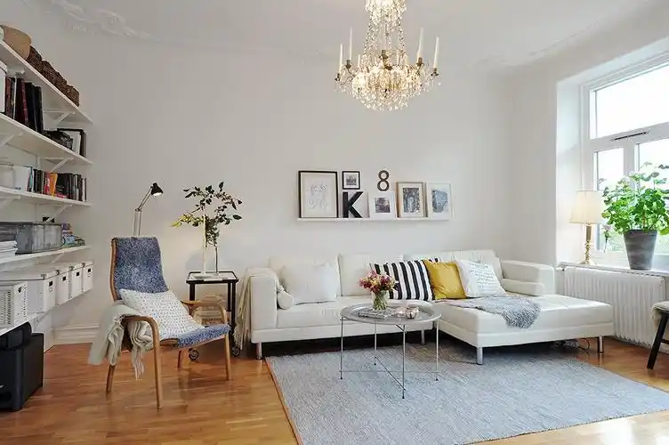 白色电视背景墙装修效果图极简风白色公寓客厅装修效果图简约地中海