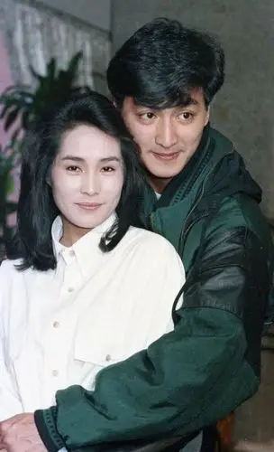 朱宏嘉也多次透露,自己已经结婚生子了,老婆的身份倒是藏得严实没有