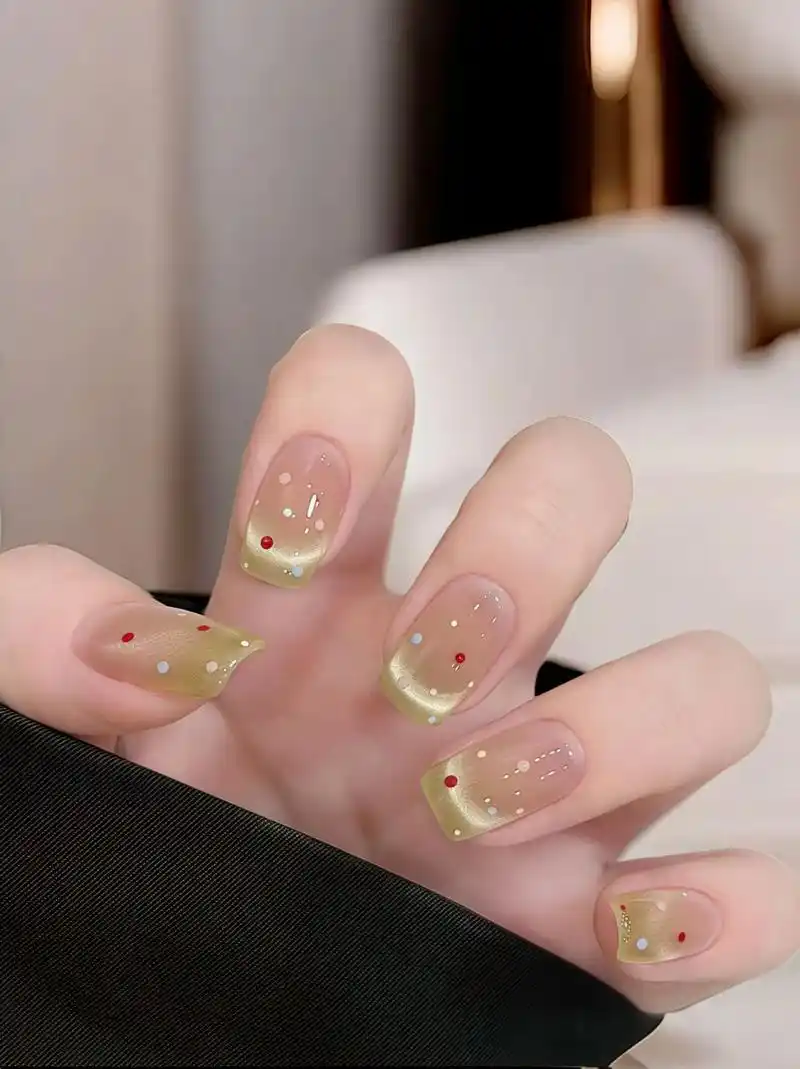 简约的淡绿色猫眼美甲轻奢自然真的好适合夏天!