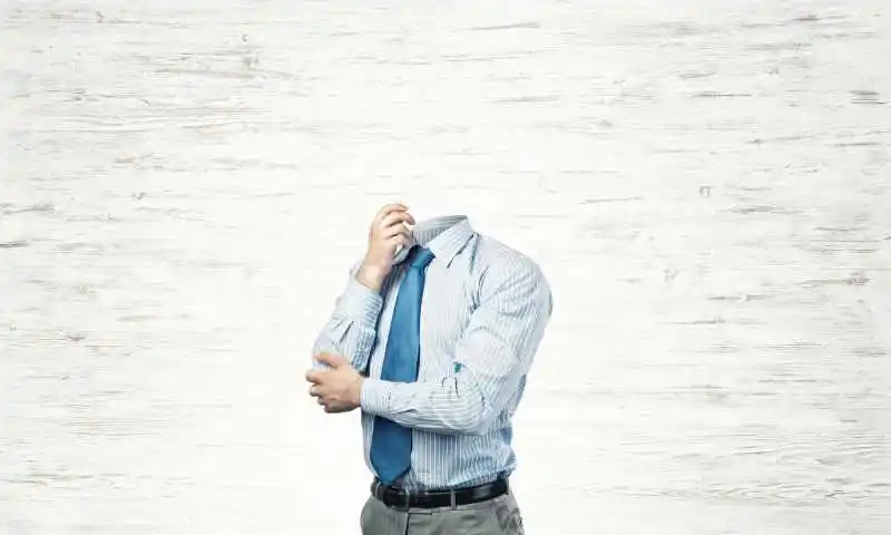 工程建筑图纸背景下的无头商人