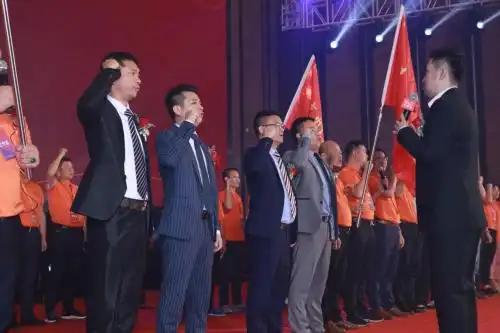 同时,刘俊杰与宝多多平台创始合伙人,中科精英团参谋长,世界500强保险