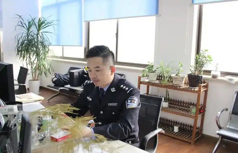 善于抽丝剥茧找寻案件突破口——记桐乡市公安局城南(高桥)派出所民警