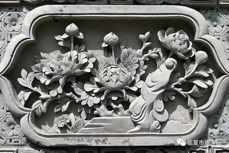 青砖上的艺术巧夺天工的河州砖雕
