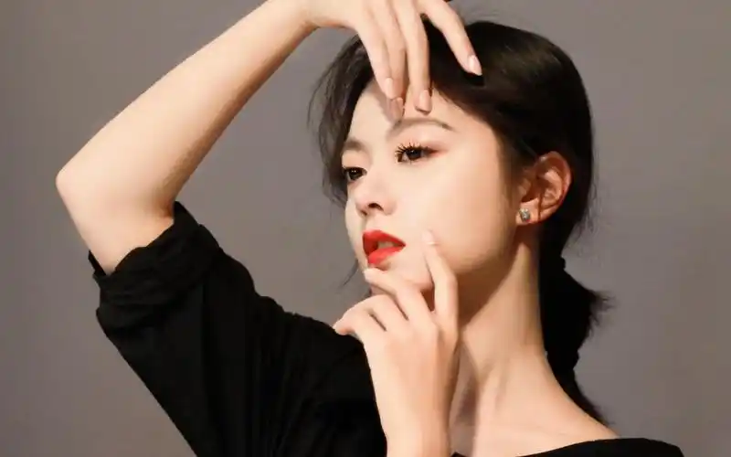 赵今麦黑色性感壁纸45