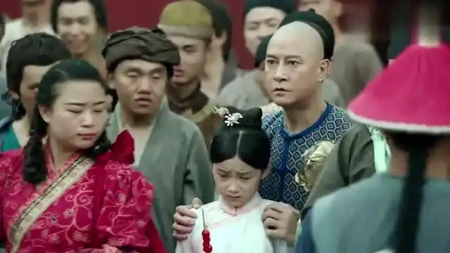 明朝皇帝 朱由榔要被绞死,他的亲生女儿就在台下,皇后一眼就认出