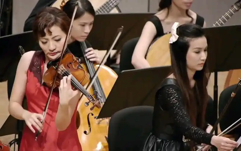 梁山伯与祝英台小提琴协奏曲李宜锦梁祝何占豪陈刚小提琴李宜锦02民