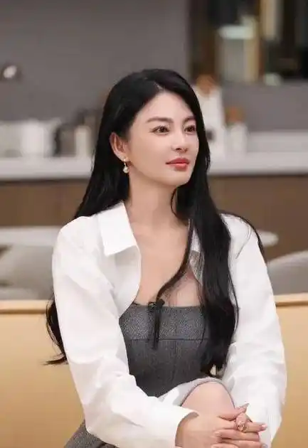 张雨绮否认自己有心机!曾怒扇汪小菲,狠踹王全安的她果真潇洒坦率?