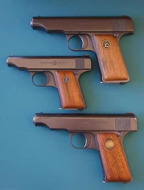 德国韦尔克公司生产的三种尺寸的奥奇斯牌手枪,口径有6.35mm,7.