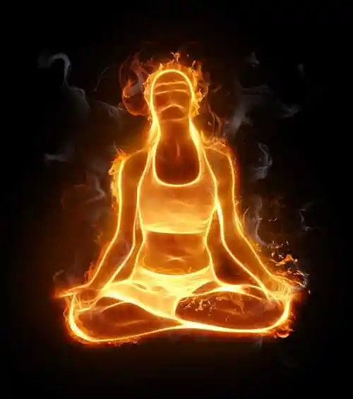 黑色背景上带火焰特效的人物