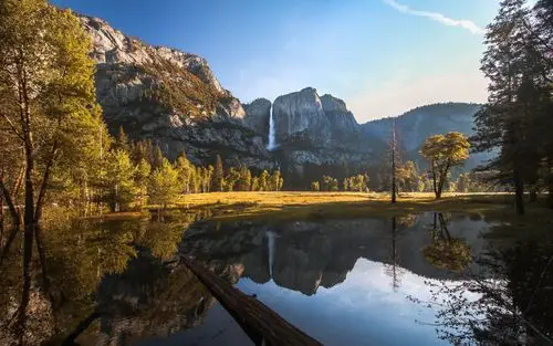 大自然秀美湖泊风景桌面壁纸