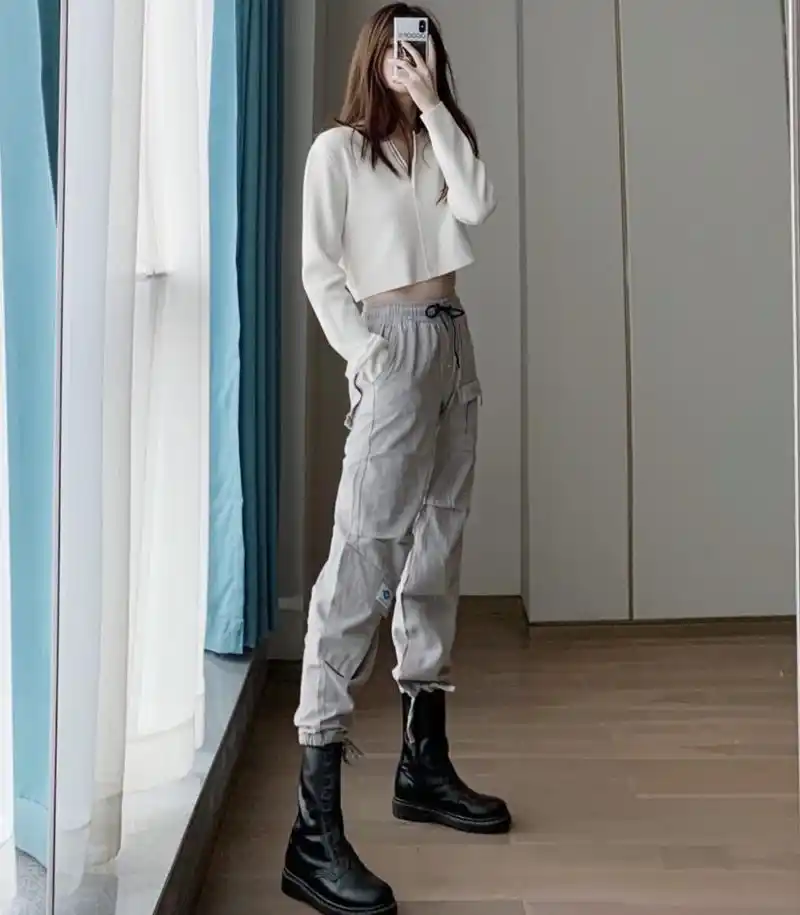 超显腿长的马丁靴这样穿才时髦好看,小个子女孩也能穿出大长腿!