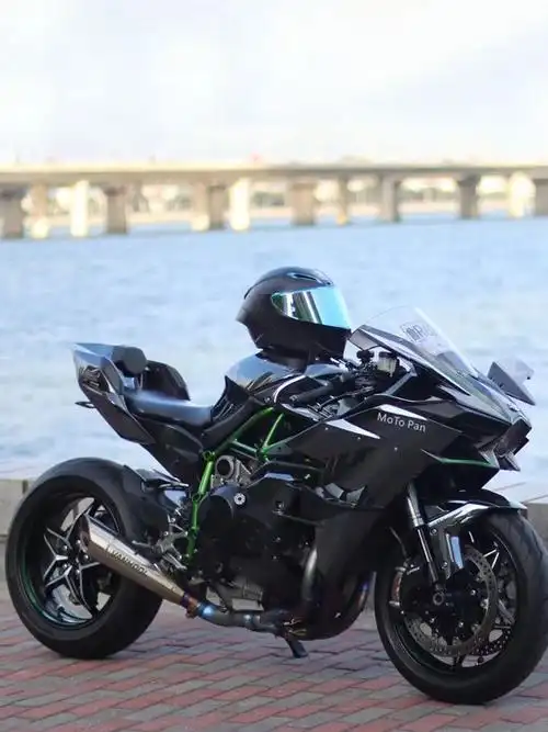 川崎h2r重机大排量摩托车