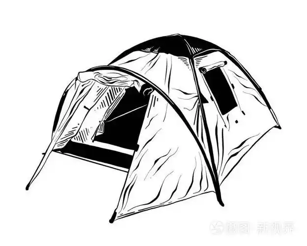 手绘露营帐篷黑色素描,孤立在白色背景上. 详细的复古蚀刻风格图纸.