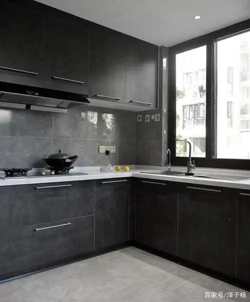 现代轻奢灰色装修主题风格