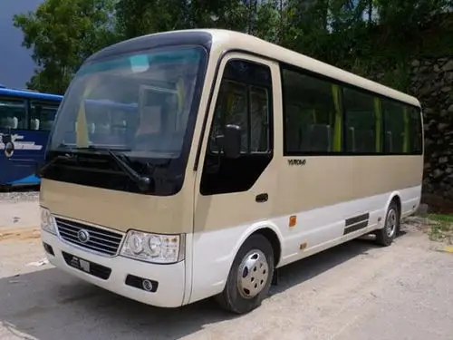 宇通中巴19座 - 大中巴系列 - 车型展示 - 广州翰轩汽车租赁服务有限