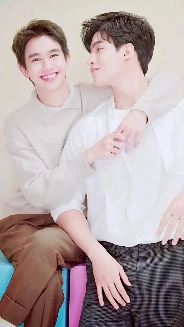 春风不解风情,吹动少年的心 #ohmfluke #神仙cp  - 抖音