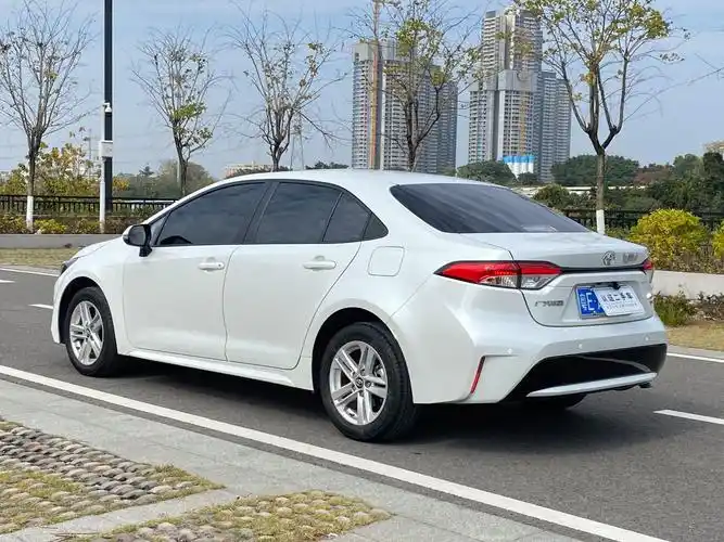 丰田 雷凌  2021款 185t cvt豪华版图片