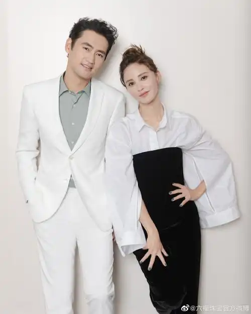 婚享甜蜜爱##张歆艺袁弘结婚七年了##张歆艺袁弘七周年花式比七