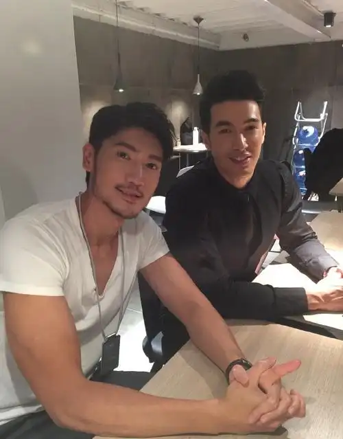 原创高以翔进娱乐圈原因曝光!为哥哥放弃篮球梦想意外出道