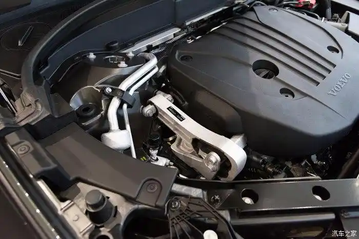 cbd汽车直播夜#他真的是最安全的suv一探便知到店体验沃尔沃xc60