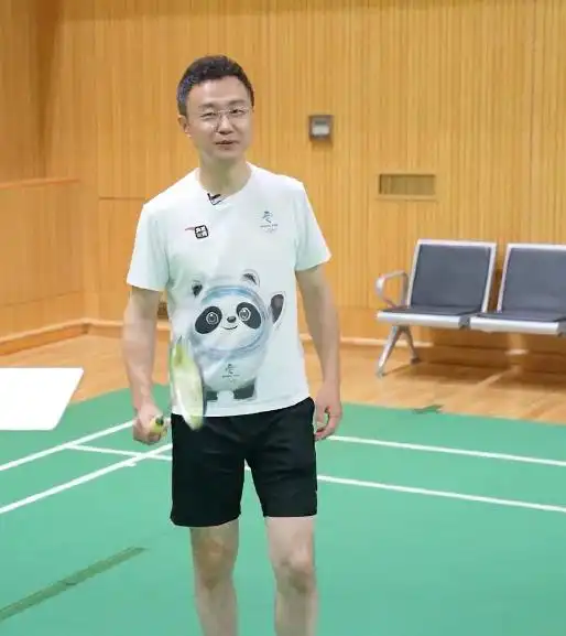 《新闻联播》主播刚强:催妻子春妮生子,有泪有爱有温暖