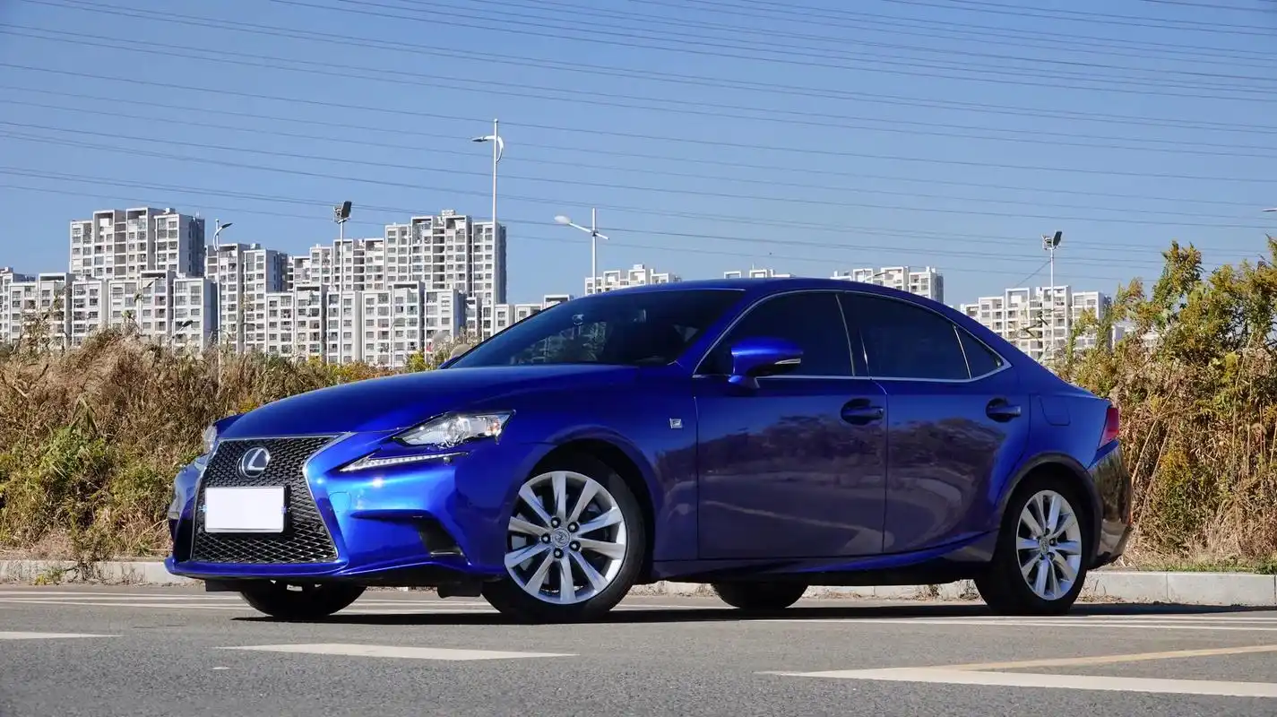 身随意动,只在弹指间.16年雷克萨斯is 200t f sp - 抖音