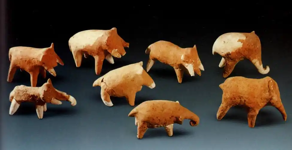 北大考古与百年百大考古发现石家河新石器时代遗址群