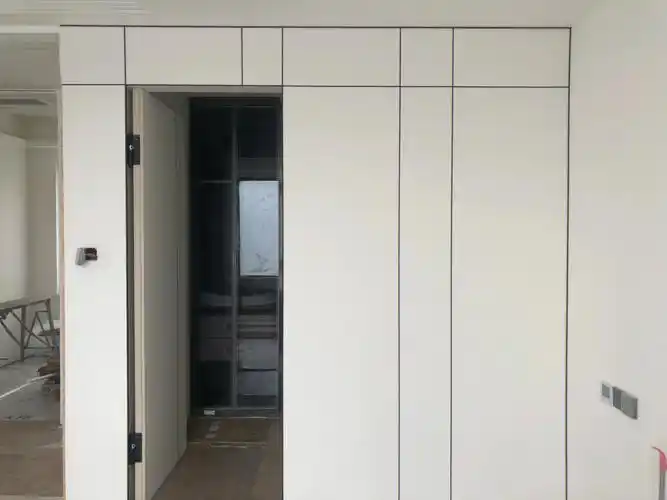 背景墙隐形门