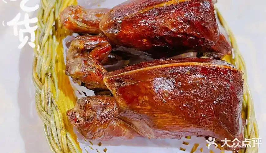 喝酒撸串烤鸽子江湖一鸽