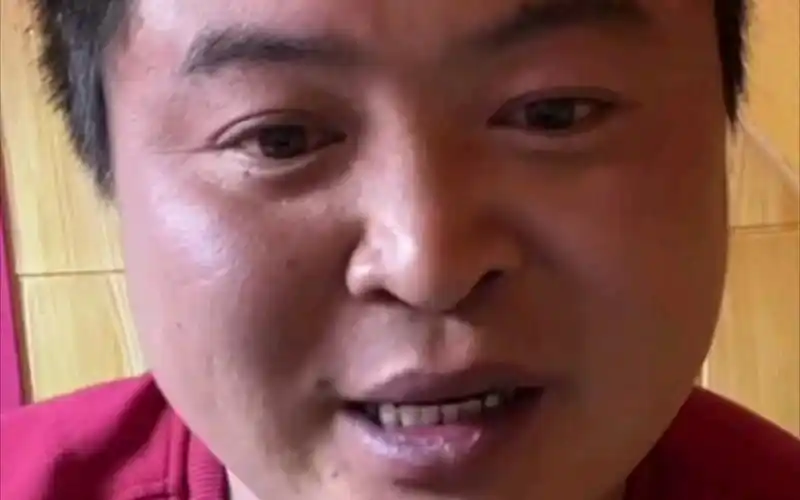 丽丽讲述徒步心酸事称不能拷打后没人看他了