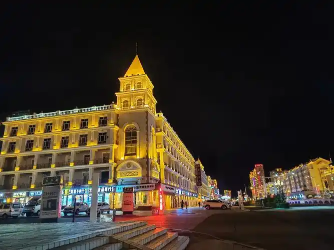 内蒙古满洲里夜景 - 抖音
