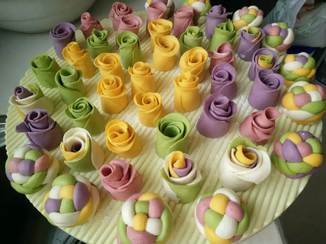 >> 文章内容 >> 花样面食制作 花样油炸面食做法大全问:花样油炸面食