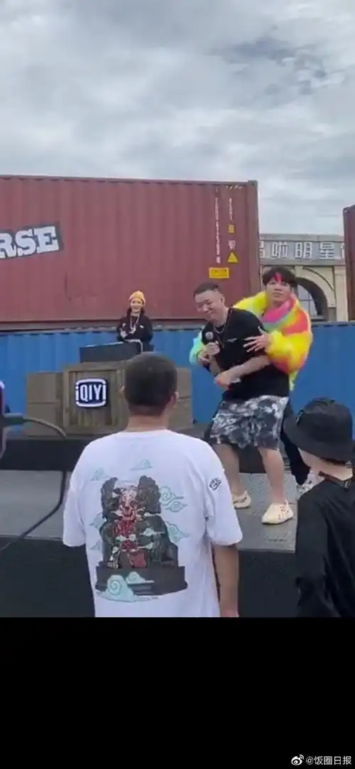 药水哥暴扣battle#《中国新说唱》选拔开始了!药水哥他真的来了!