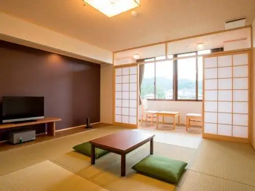 日式榻榻米房 (japanese tatami room)