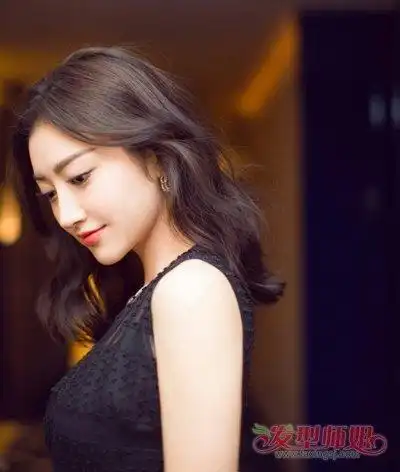 发型设计 卷发 >> 景甜lob泰迪卷 景甜齐肩短发图片 众所周知景甜有着