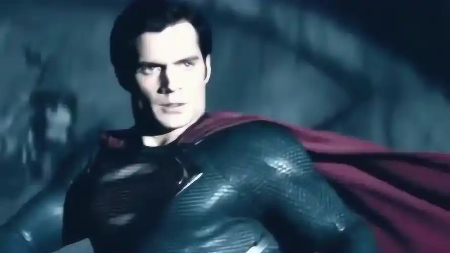 超人钢铁之躯2,看巨石强森硬怼超人!