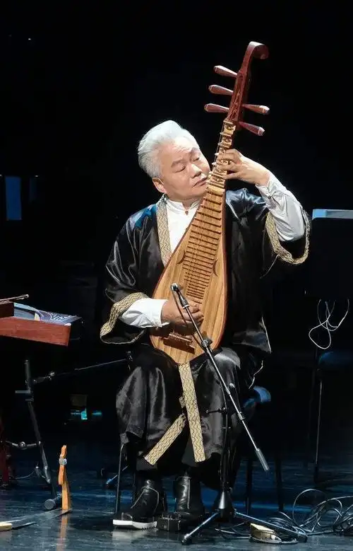 中国民乐与西洋乐器激情斗乐 神仙组合昨晚携手亮相宁波