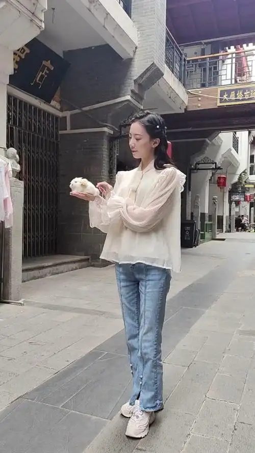 皮卡晨_皮卡晨个人资料_皮卡晨直播间_18183kol_18183网红站