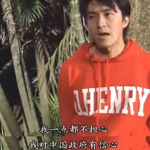 星爷周星驰开创了港圈无厘头电影的风潮,他的诸多影视作品都十分经典