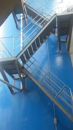 长沙烟囱钢斜梯安装公司精英团队大国工匠