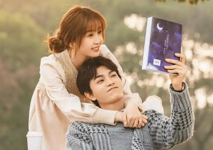 收官,恋恋剧场又添小甜剧,追看两集姨母笑不停_张新成_梁洁_观众