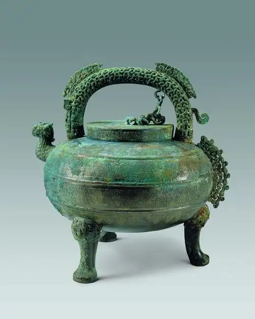 博物馆的专家介绍,夫差在位仅二十三年,目前所见存世遗物多为兵器(剑