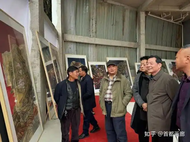 活动当天,群众早早来到国家温州水牛保种场展览厅,在著名画家石金库几