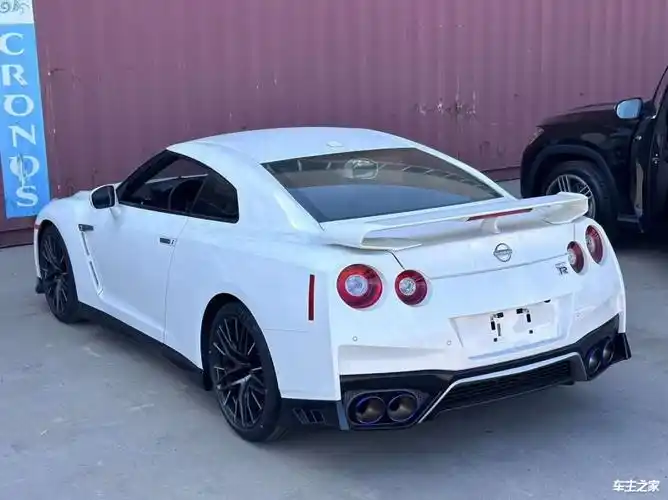 23款日产战神gtr最新报价优惠30万